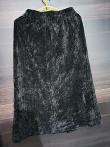 Valvet Skirt