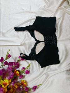 🇳🇿💫🎀Elegant Lace Trimmed Black Bra
