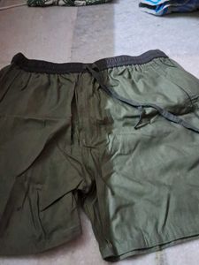 Men's Olive Green Cargo Shorts