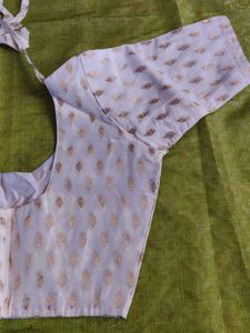 Elegant Brocade Blouse with Leaf Motifs