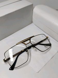 Stylish Eyeglasses for a Sharp Look
