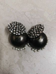 Elegant Jhumka Earrings with Pearls