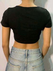 Chic Black Cropped Top
