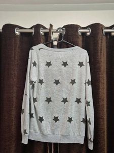 Gray Star Print Sweatshirt