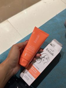 Foxtale Super Glow Face Wash