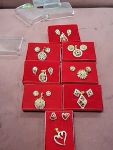 Pendent Set