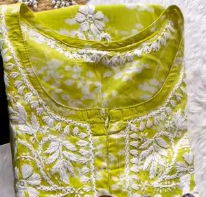 Zainab Chikankari Mulmul Straight Kurta