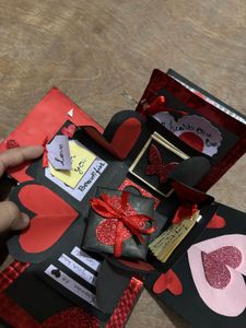 Explosion Gift Box