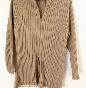 Stylish Beige Knit Top