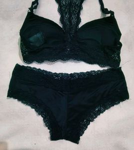 Very Beautiful Soft Paded H&amp;M Bra With Brief