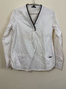 Women's White V-Neck Tunic Top