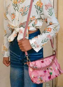 Chic Floral Print Clutch