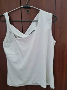 Globus White Sleeveless Top