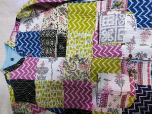 Multicolour Coat With Patchwork It Is New 🌺🌺