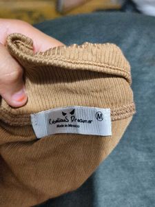 Sleeveless Ribbed Collared Crop Top