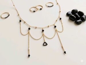 Elegant Gold Chain Necklace