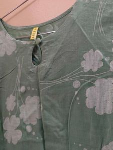 2 kurtas , purple and light green