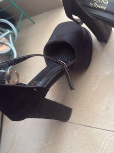 Shoetopia Black Heels