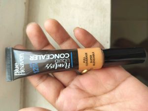 Blue Heaven Flawless Liquid Concealer