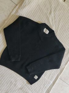 ZARA Classic Black Pullover Sweater