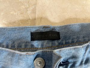 UNIQLO Distressed Unused Denim Jeans