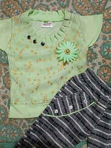 Cute Girls Light Green Outfit