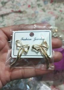 Chic Bow Stud Earrings