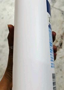 Clinic Plush 1L Strong &amp; Long Health Shampoo