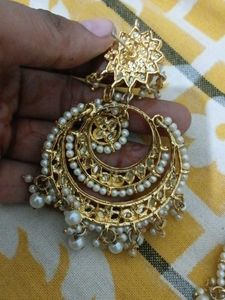 Exquisite Kundan Pearl Jhumka Earrings