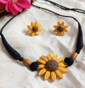 Sunflower Necklace and Earring Set
