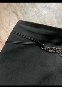 Chic Black Wide-Leg Pants with Chain Detail
