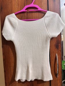 Ribbed Knit Sweetheart Neck Top