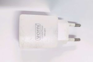 Varni Update Power Mobile Charger