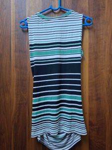 Striped Sleeveless V-Neck Top