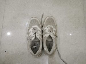 Lightweight Mesh Sneakers