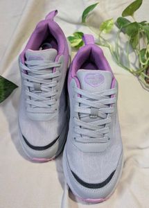 Women's Grey Sneakers size 4/EU 37🥂