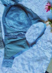 very beautiful lace detail lingerie set