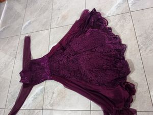 LIMITED OFFER BACKLESS GOWN