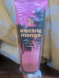 Victoria's Secret Electric Mango Body Lotion