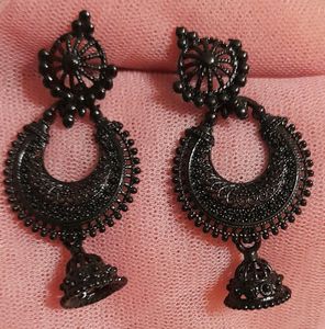 🖤✨️ Stunning Earrings ✨️🖤