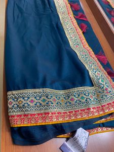 🦋Elegant teal Dark Blue Saree with Tassels🦋