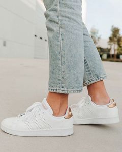 Adidas Advantage Sneakers