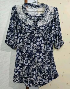 Navy Floral Lace Neck Tunic 🌺