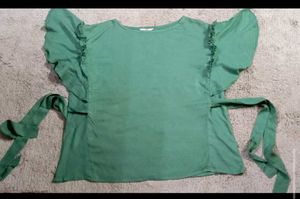 beutiful combo 3 top Off-Shoulder Ruffle To