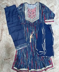 Nayra Cut Suit