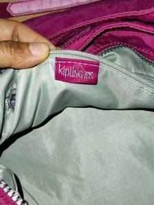 Price reduced!!! Kipling Magenta Shoulder Ba