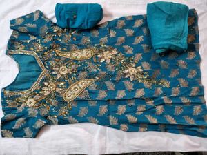 Elegant Teal Embroidered Kurti Set