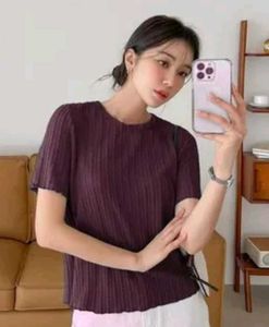 Ribbed Knit Short Sleeve Top