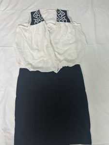 Chic White &amp; Black Sleeveless Dress