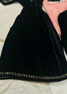 Elegant Handwork Black Velvet Kurta Set with Organ